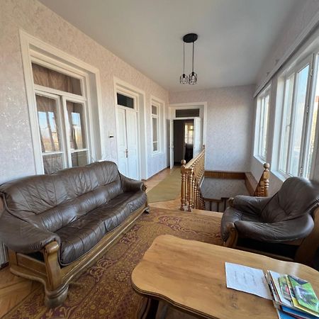 Guesthouse Lilia &Wine Celler Telavi Luaran gambar