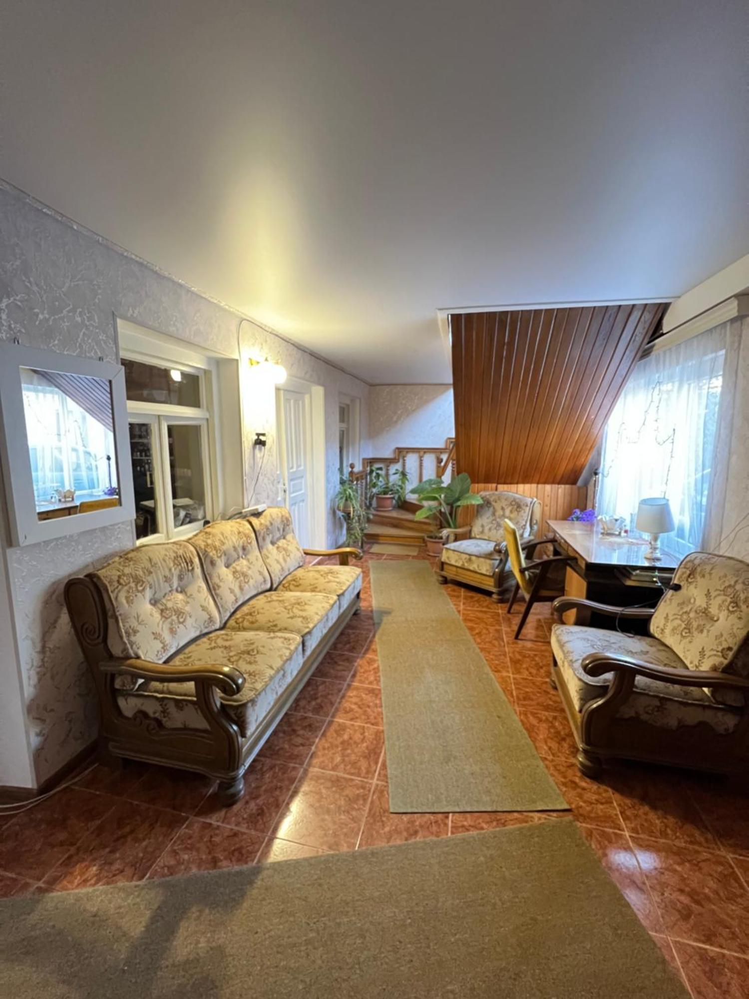 Guesthouse Lilia &Wine Celler Telavi Luaran gambar